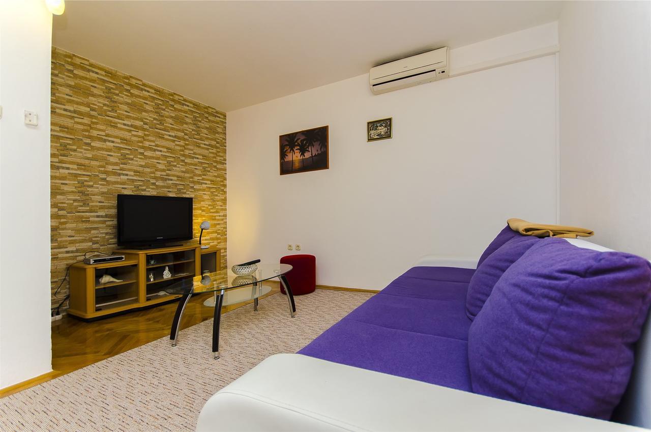 Apartments Karlo Trogir Exterior foto